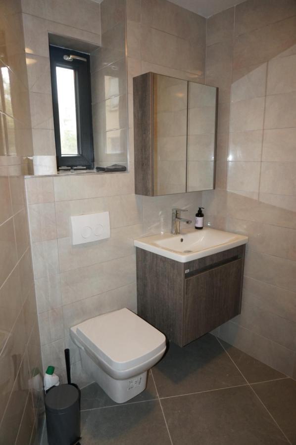 Brial Apartment 2 Bedrooms, Антверпен Экстерьер фото